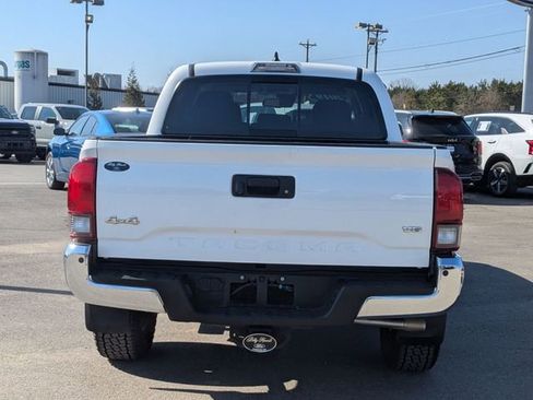 Used 2019 Toyota Tacoma SR5 image 4