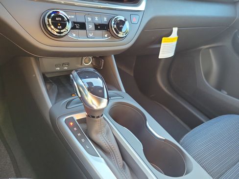 New 2026 Buick Envista Preferred image 12