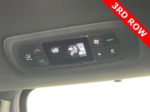 Used 2020 Chrysler Pacifica Touring w/ S Appearance Package image 25