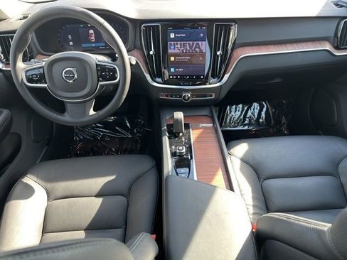 Certified 2025 Volvo V60 B5 Cross Country Plus image 16