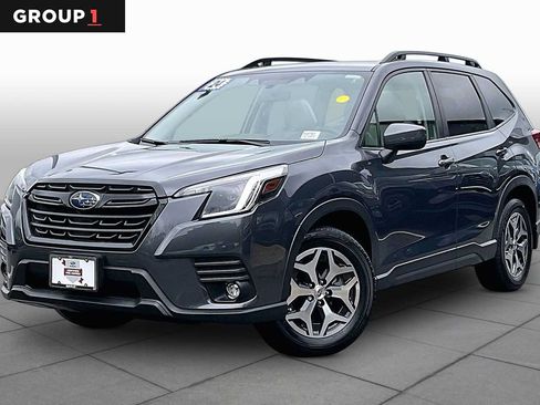 Used 2024 Subaru Forester Premium AWD/4WD image 1