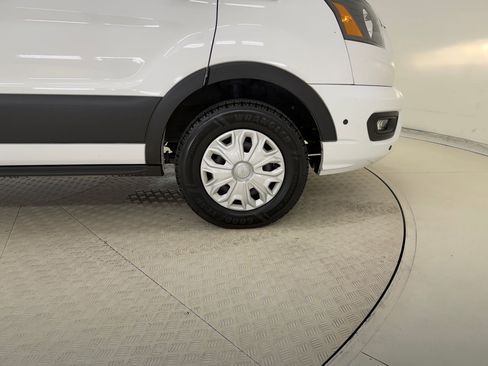 Used 2024 Ford Transit 350 XLT image 24