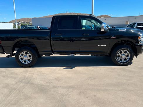 Used 2024 RAM 2500 Laramie AWD/4WD image 6