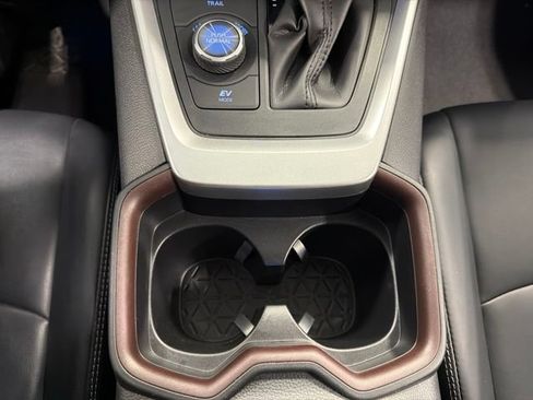 Used 2019 Toyota RAV4 Limited w/ Carpet Mat Package AWD/4WD image 24