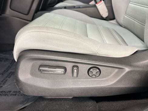 Used 2018 Honda CR-V EX image 14