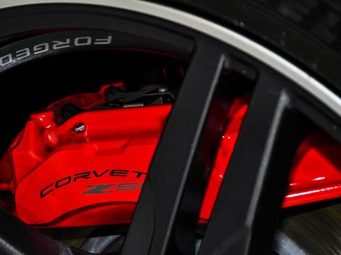 Used 2024 Chevrolet Corvette Stingray Preferred Conv w/ Z51 Performance Package RWD image 95