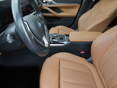 Certified 2023 BMW i4 eDrive35 w/ Premium Package RWD image 9