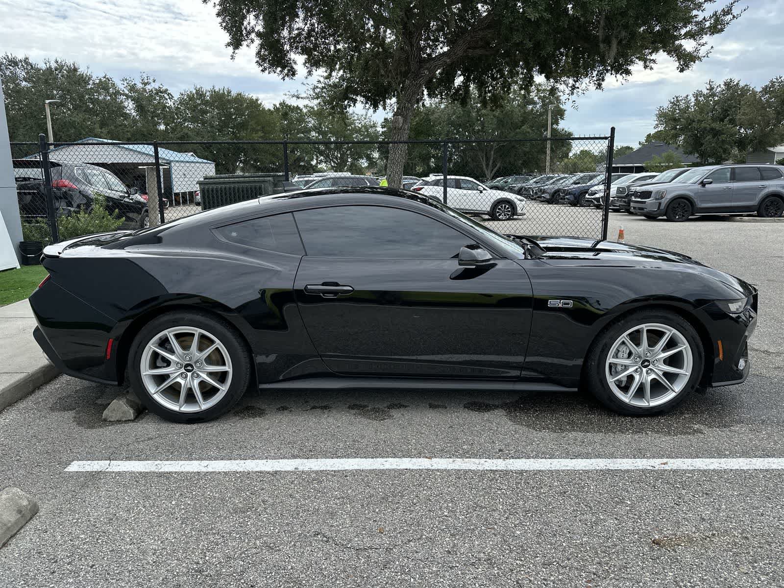 Used 2024 Ford Mustang GT Premium RWD image 9