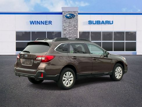 Used 2019 Subaru Outback 2.5i Premium AWD/4WD image 5