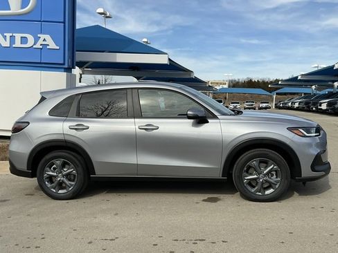 New 2026 Honda HR-V LX image 2