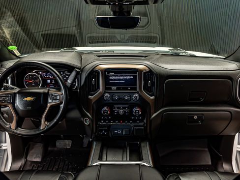 Used 2023 Chevrolet Silverado 3500 High Country image 20