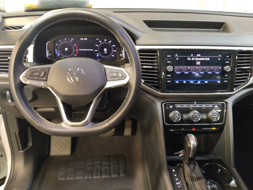 Used 2023 Volkswagen Atlas SE w/ Panoramic Sunroof Package FWD image 22