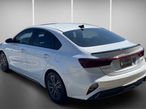 Used 2022 Kia Forte GT-Line w/ GT-Line Premium Package image 5