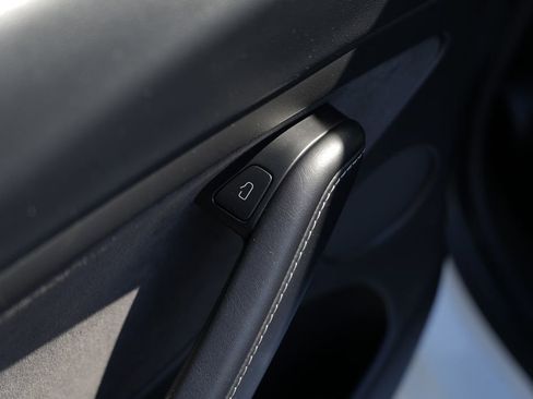 Used 2021 Tesla Model 3 Standard Range Plus RWD image 27