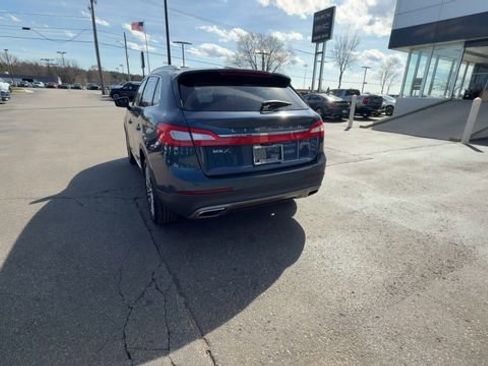 Used 2016 Lincoln MKX Reserve w/ Climate Package AWD/4WD image 6