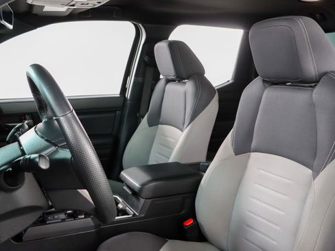 Used 2024 Toyota Tacoma TRD Off-Road image 24