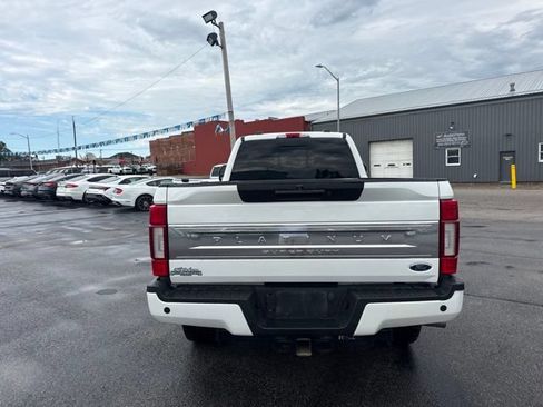 Used 2022 Ford F350 Platinum AWD/4WD image 7
