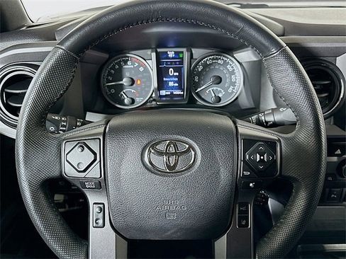 Used 2021 Toyota Tacoma TRD Off-Road w/ Technology Package image 12