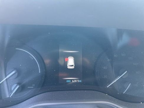 Certified 2024 Toyota Sienna XLE image 19