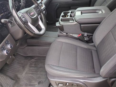 Used 2023 GMC Sierra 1500 SLE w/ X31 Off-Road Package image 18