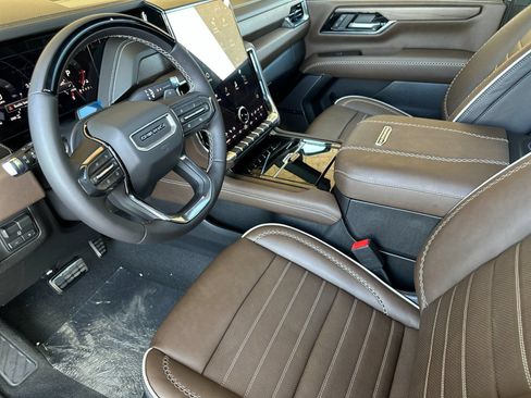 New 2026 GMC Yukon XL Denali Ultimate AWD/4WD image 10