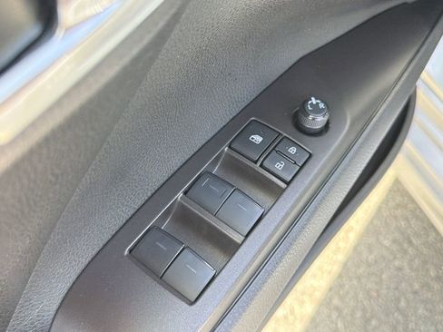 Used 2024 Toyota Camry SE FWD image 22