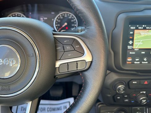 Used 2020 Jeep Renegade Trailhawk w/ Premium Leather Group image 22