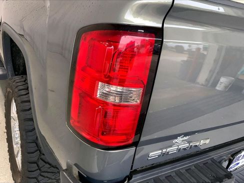 Used 2017 GMC Sierra 2500 Denali w/ Duramax Plus Package AWD/4WD image 13
