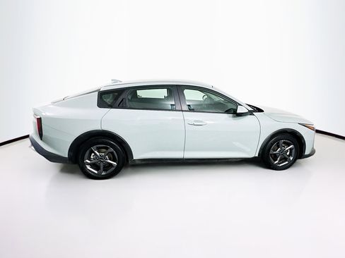 Used 2025 Kia K4 LXS image 10