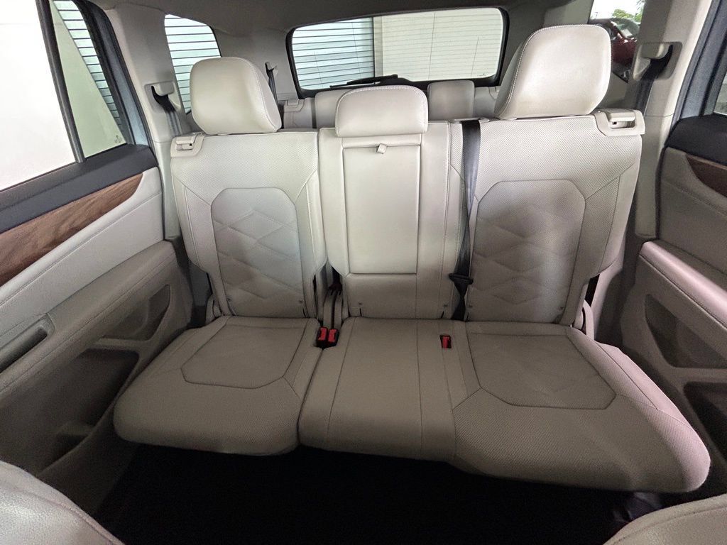 Used 2024 Volkswagen Atlas SE FWD image 13