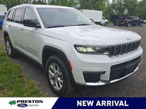 Used 2022 Jeep Grand Cherokee L Limited AWD/4WD image 7