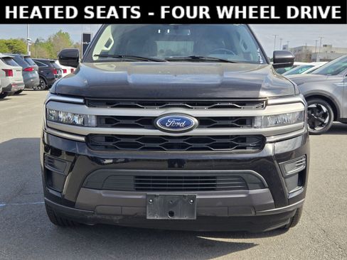 Used 2024 Ford Expedition Max XLT image 2