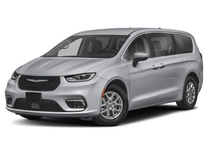 Certified 2024 Chrysler Pacifica Touring-L