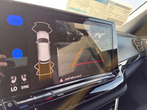 New 2026 Volkswagen Atlas Cross Sport SEL image 19