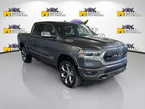 Used 2022 RAM 1500 Limited w/ Body-Colour Bumper Group AWD/4WD image 3