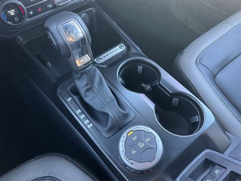 New 2025 Ford Bronco Outer Banks image 8