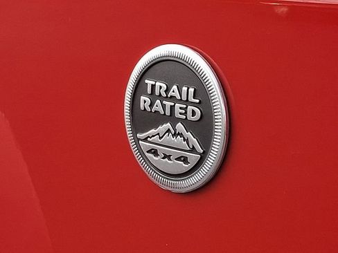 Used 2015 Jeep Wrangler Unlimited Sahara w/ Connectivity Group image 31