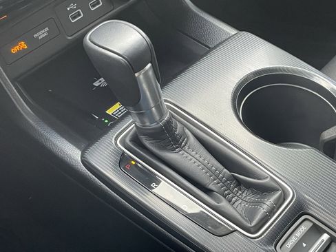 Used 2024 Honda Civic Touring image 23