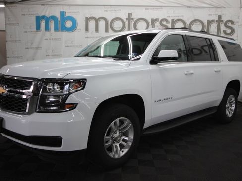 Used 2019 Chevrolet Suburban LT image 1