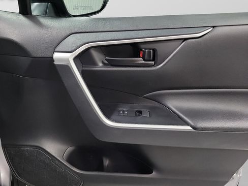 Certified 2024 Toyota RAV4 LE AWD/4WD image 16