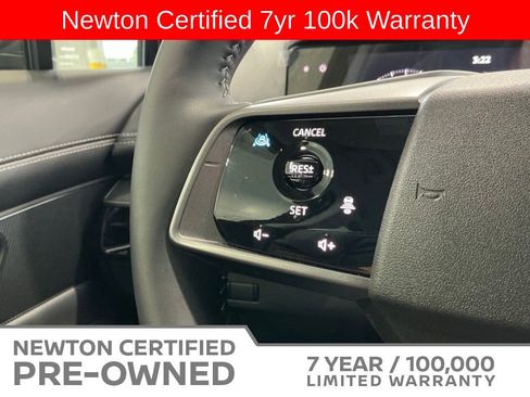 Used 2025 Nissan Murano SV AWD/4WD image 30