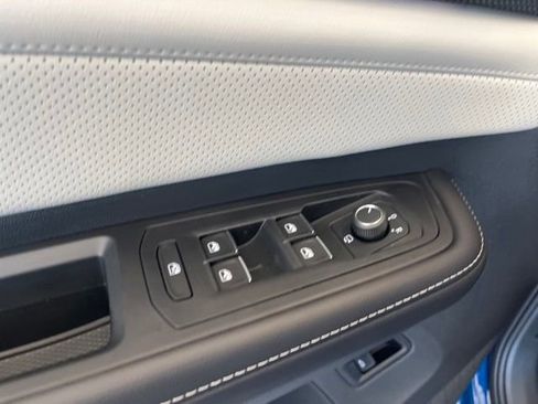 New 2025 Volkswagen Atlas Cross Sport SEL Premium R-Line image 29