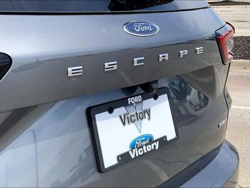 Used 2023 Ford Escape ST-Line w/ Tech Pack #1 AWD/4WD image 30