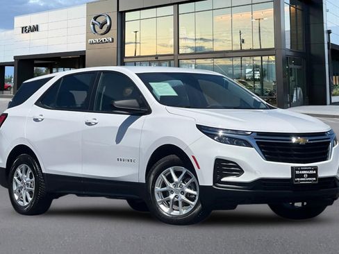 Used 2024 Chevrolet Equinox LS w/ Driver Confidence II Package AWD/4WD image 2