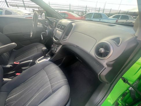 Used 2016 Chevrolet Sonic LT w/ Fun and Sun Package image 26