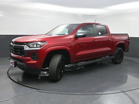 Used 2023 Chevrolet Colorado LT w/ LT Convenience Package II AWD/4WD image 23