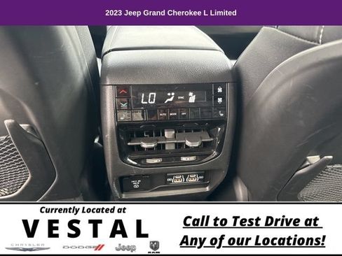 Used 2023 Jeep Grand Cherokee L Limited w/ Black Appearance Package AWD/4WD image 26
