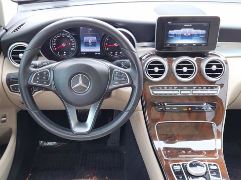 Used 2017 Mercedes-Benz GLC 300 image 23