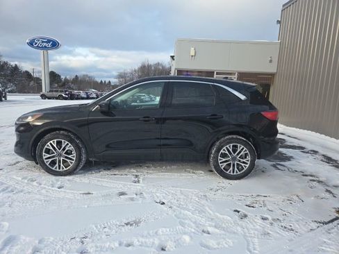 Used 2022 Ford Escape SEL image 9