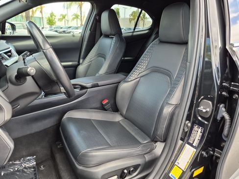 Used 2022 Lexus UX 250h AWD/4WD image 16